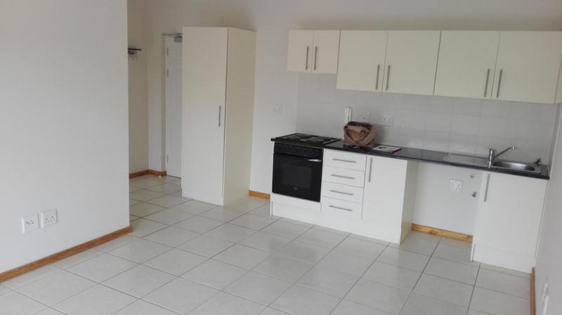 To Let 1 Bedroom Property for Rent in Rondebosch Western Cape
